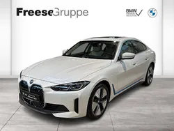 Weiß Gebraucht 2022 BMW i4 Sport Line Limousine | 36.990 € (Fairer Preis)