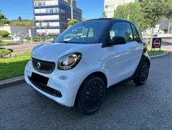 Weiß Gebraucht 2017 Smart ForTwo Coupé Basis Kleinwagen | 5.800 € (Fairer Preis)