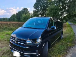 Schwarz Gebraucht 2015 VW T6 Van | 31.000 €