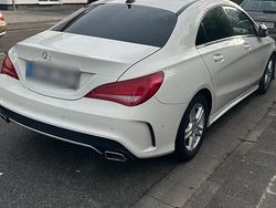 Weiß Gebraucht 2016 Mercedes CLA200 AMG line Limousine | 13.200 € (Fairer Preis)