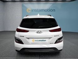 Weiß Gebraucht 2023 Hyundai Kona SUV | 21.399 € (Guter Preis)