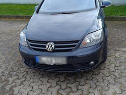 Blau Gebraucht 2008 VW Golf V Limousine | 8.000 € (Teuer)