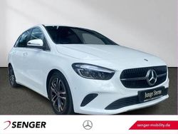 Weiß Gebraucht 2024 Mercedes B200 Progressive Van / Kleinbus | 31.660 € (Fairer Preis)