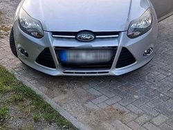 Grau Gebraucht 2025 Ford Focus Kombi | 5.000 €
