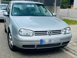 Silber Gebraucht 2003 VW Golf IV Limousine | 3.850 €