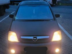 Schwarz Gebraucht 2008 Opel Meriva Van / Kleinbus | 2.999 € (Fairer Preis)