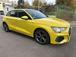 Gelb Gebraucht 2022 Audi A3 Sportback S-Line Kleinwagen | 20.999 € (Guter Preis)