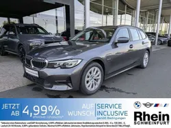 Mineralgrau metallic Gebraucht 2022 BMW 330e Advantage Kombi | 26.480 € (Superpreis)