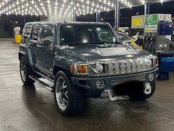 Grau Gebraucht 2006 Hummer H3 SUV | 19.900 € (Etwas zu teuer)