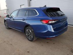 Cobaldblau Neu 2025 Skoda Superb Selection Kombi | 44.890 € (Superpreis)