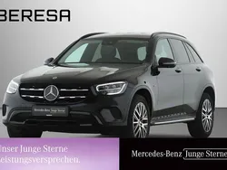 Schwarz Gebraucht 2020 Mercedes GLC300e Night SUV | 32.990 € (Fairer Preis)