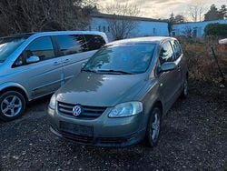 Grün Gebraucht 2006 VW Fox Kleinwagen | 800 € (Superpreis)