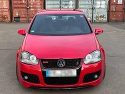 Rot Gebraucht 2007 VW Golf V GTI Kleinwagen | 10.900 €