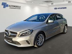 Silber Gebraucht 2015 Mercedes A200 Urban Kleinwagen | 15.490 €