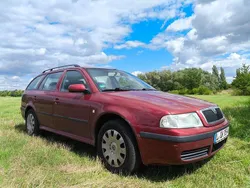 Rot Gebraucht 2005 Skoda Octavia Tour Kombi | 600 € (Superpreis)