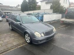 Grau Gebraucht 2005 Mercedes E320 Avantgarde Kombi | 3.499 € (Guter Preis)