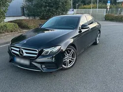 Schwarz Gebraucht 2020 Mercedes E300 AMG line Limousine | 29.999 € (Etwas zu teuer)