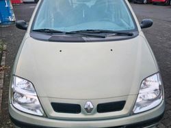 Andere farben Gebraucht 2002 Renault Scénic Van / Kleinbus | 950 € (Fairer Preis)