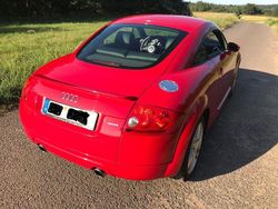 Rot Gebraucht 2002 Audi Coupé Sport Coupé | 8.900 €