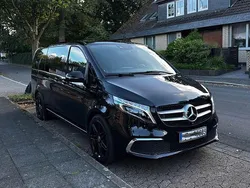 Schwarz Gebraucht 2020 Mercedes V300 AMG Van / Kleinbus | 59.800 € (Etwas zu teuer)