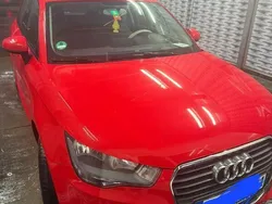 Rot Gebraucht 2011 Audi A1 Kleinwagen | 3.100 € (Guter Preis)