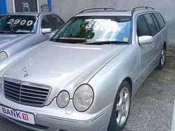 Silber (metallic) Gebraucht 2002 Mercedes E320 Avantgarde Kombi | 3.600 € (Etwas zu teuer)