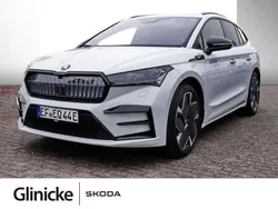 Weiß Gebraucht 2024 Skoda Enyaq iV RS SUV | 48.596 € (Fairer Preis)