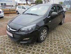 Karbonschw graphitschw midnigh Gebraucht 2015 Opel Astra Selection Kombi | 2.980 € (Superpreis)