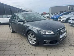 Grau Gebraucht 2010 Audi A3 Sportback Ambition Limousine | 3.999 € (Fairer Preis)