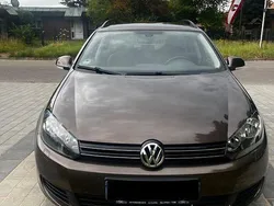 Braun Gebraucht 2011 VW Golf VI Comfortline Kombi | 7.600 € (Etwas zu teuer)