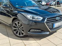 Schwarz Gebraucht 2015 Hyundai i40 Premium Kombi | 9.300 € (Fairer Preis)