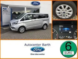 Polarsilber (metallic) Gebraucht 2023 Ford Tourneo Custom Titanium Van / Kleinbus | 40.390 € (Superpreis)