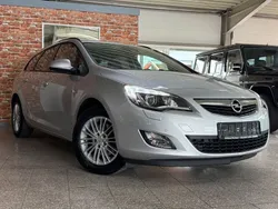 Silber Gebraucht 2011 Opel Astra Kombi | 2.880 € (Fairer Preis)