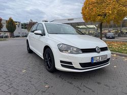 Weiß Gebraucht 2014 VW Golf VII Comfortline Limousine | 10.000 € (Fairer Preis)