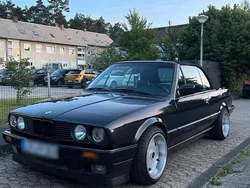 Schwarz Gebraucht 1992 BMW 320 Cabriolet Cabrio | 14.550 €