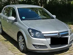 Silber Gebraucht 2004 Opel Astra Elegance Limousine | 1.350 € (Guter Preis)