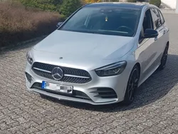 Mercedes B200