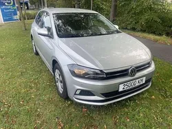 Reflexsilber Gebraucht 2018 VW Polo Comfortline Kleinwagen | 12.950 € (Fairer Preis)