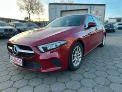 Rot Gebraucht 2022 Mercedes A180 Limousine | 13.999 € (Guter Preis)