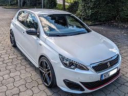 Weiß Gebraucht 2017 Peugeot 308 GTi by Peugeot Sport Limousine | 17.000 € (Etwas zu teuer)
