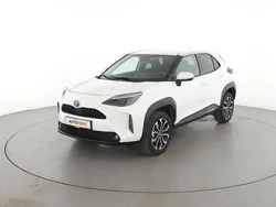 Weiß Gebraucht 2023 Toyota Yaris Cross Team SUV | 25.990 € (Fairer Preis)