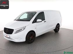 Weiß Gebraucht 2017 Mercedes Vito Van / Kleinbus | 27.880 € (Fairer Preis)