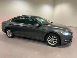 Grau Gebraucht 2017 VW Passat Comfortline Limousine | 15.900 € (Fairer Preis)