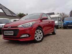 Rot Gebraucht 2016 Hyundai i20 Kleinwagen | 5.200 € (Fairer Preis)