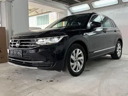 Schwarz Gebraucht 2023 VW Tiguan Elegance SUV | 30.900 € (Superpreis)