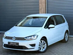 Weiß Gebraucht 2016 VW Golf Sportsvan Van / Kleinbus | 8.999 € (Superpreis)
