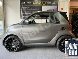 Mountain gray Gebraucht 2019 Smart ForTwo Cabrio Brabus Xclusive Cabrio | 36.500 €