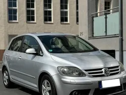 Silber Gebraucht 2007 VW Golf Plus Cross Van / Kleinbus | 2.900 € (Fairer Preis)