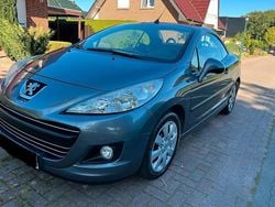 Grau Gebraucht 2010 Peugeot 207 CC Cabrio | 2.100 € (Guter Preis)
