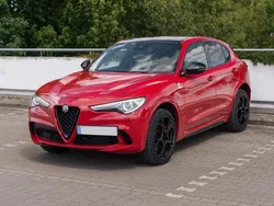 Rot Gebraucht 2021 Alfa Romeo Stelvio Quadrifoglio SUV | 55.900 € (Fairer Preis)